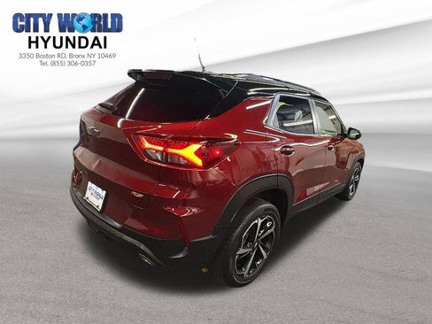 Used 2022 Chevrolet TrailBlazer RS FWD image 5