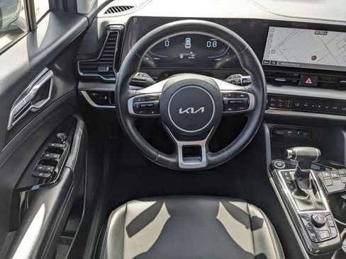 Certified 2023 Kia Sportage EX image 15