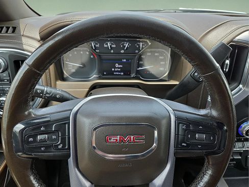Certified 2020 GMC Sierra 1500 SLT w/ SLT Premium Package AWD/4WD image 4