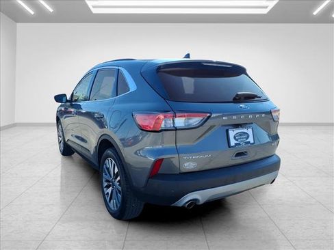 Used 2022 Ford Escape Titanium AWD/4WD image 8