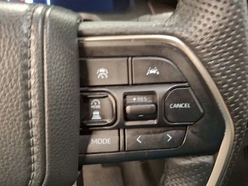 Used 2025 Toyota Tacoma TRD Sport AWD/4WD image 18