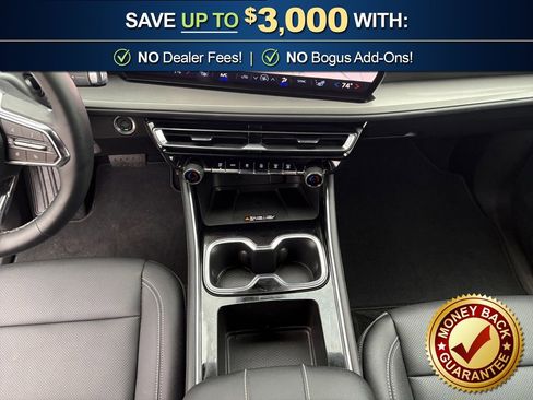 Used 2026 Chevrolet Traverse LT image 20