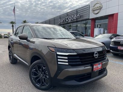 Certified 2025 Nissan Kicks SR