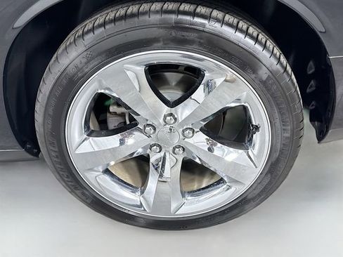 Used 2012 Dodge Challenger R/T Plus image 29