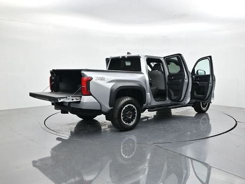 Used 2024 Toyota Tacoma TRD Off-Road AWD/4WD image 46