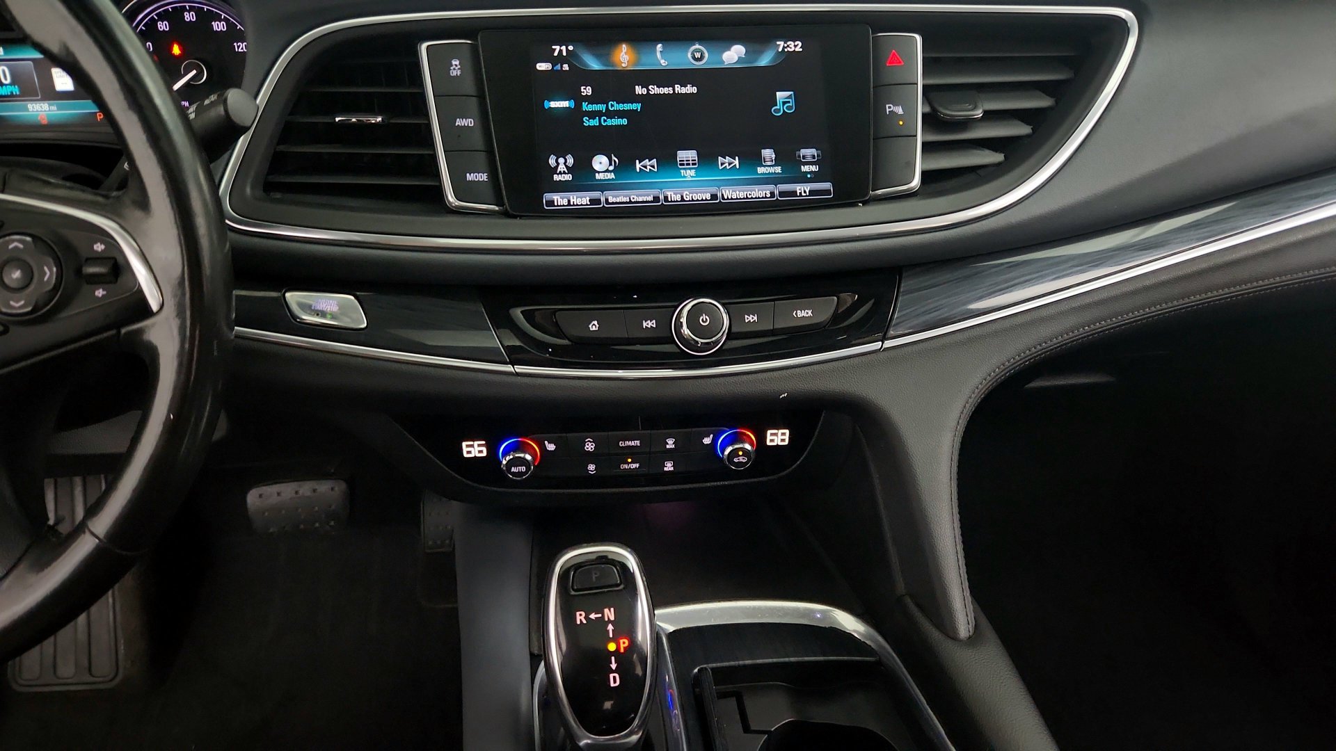Used 2019 Buick Enclave Essence w/ LPO, Sport Appearance Package AWD/4WD image 21