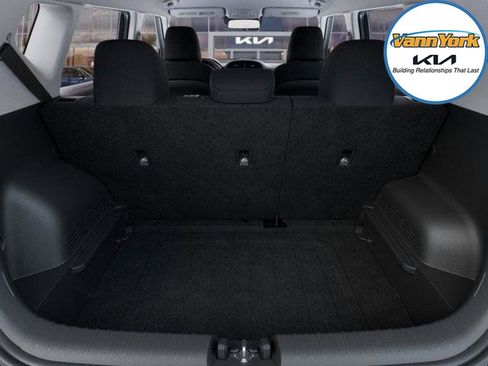 New 2025 Kia Soul LX w/ LX Technology Package image 18