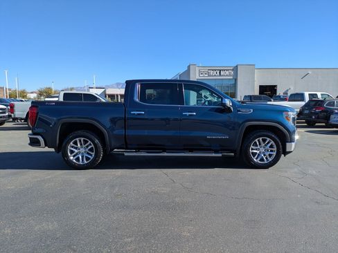 Used 2022 GMC Sierra 1500 SLT w/ SLT Premium Plus Package image 2