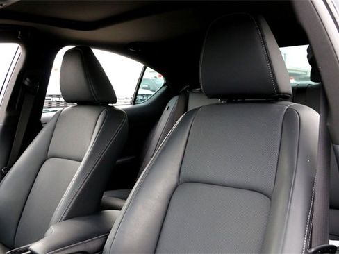 Used 2024 Lexus IS 350 F Sport image 11