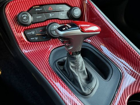 Used 2016 Dodge Challenger SRT Hellcat RWD image 22