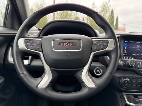 Used 2024 GMC Terrain SLT AWD/4WD image 21