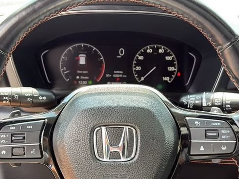 Used 2023 Honda Pilot TrailSport image 13
