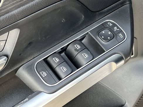 New 2026 Mercedes-Benz GLB 250 4MATIC image 13