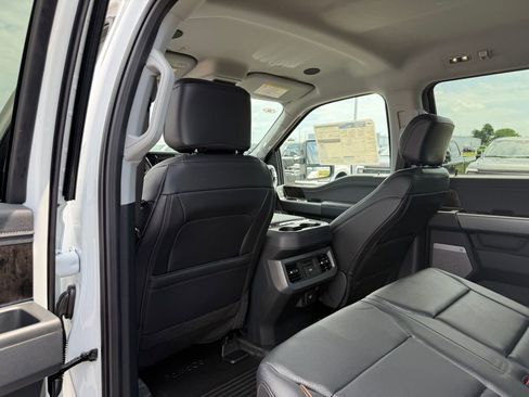 New 2025 Ford F350 Lariat w/ Lariat Ultimate Package image 13