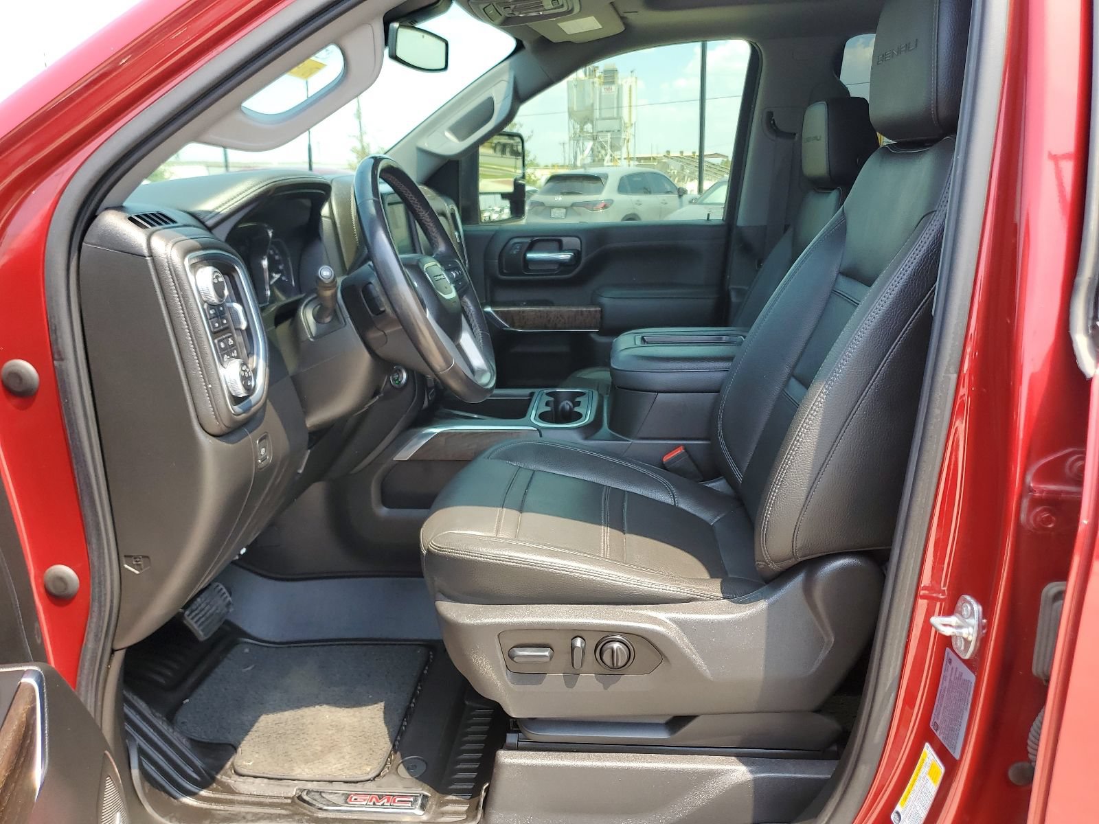 Used 2022 GMC Sierra 3500 Denali AWD/4WD image 26