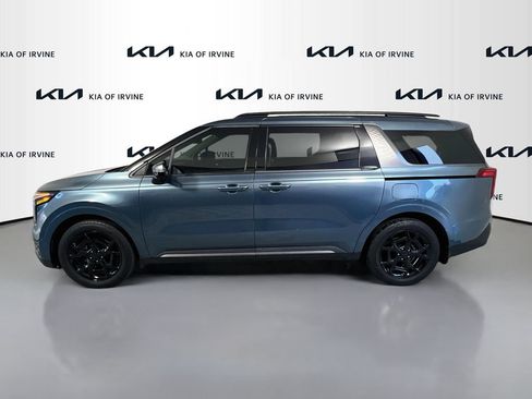 Certified 2025 Kia Carnival SX w/ SX Dark Edition Package FWD image 5