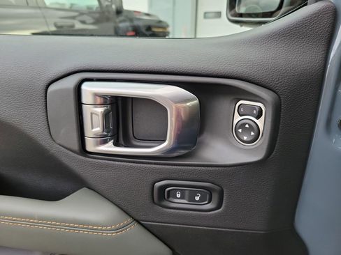 New 2026 Jeep Gladiator Mojave image 25