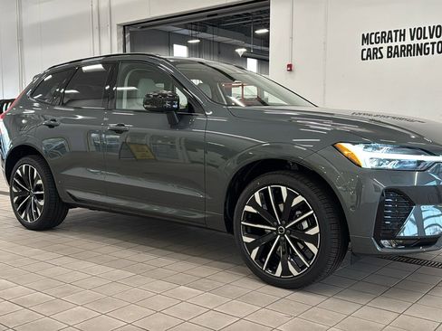 New 2026 Volvo XC60 B5 Ultra w/ Climate Package image 3