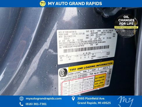 Used 2022 Ford Expedition Limited image 46