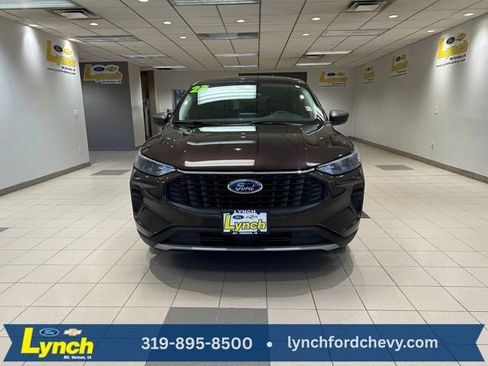 Used 2023 Ford Escape Active w/ Cold Weather Package image 25