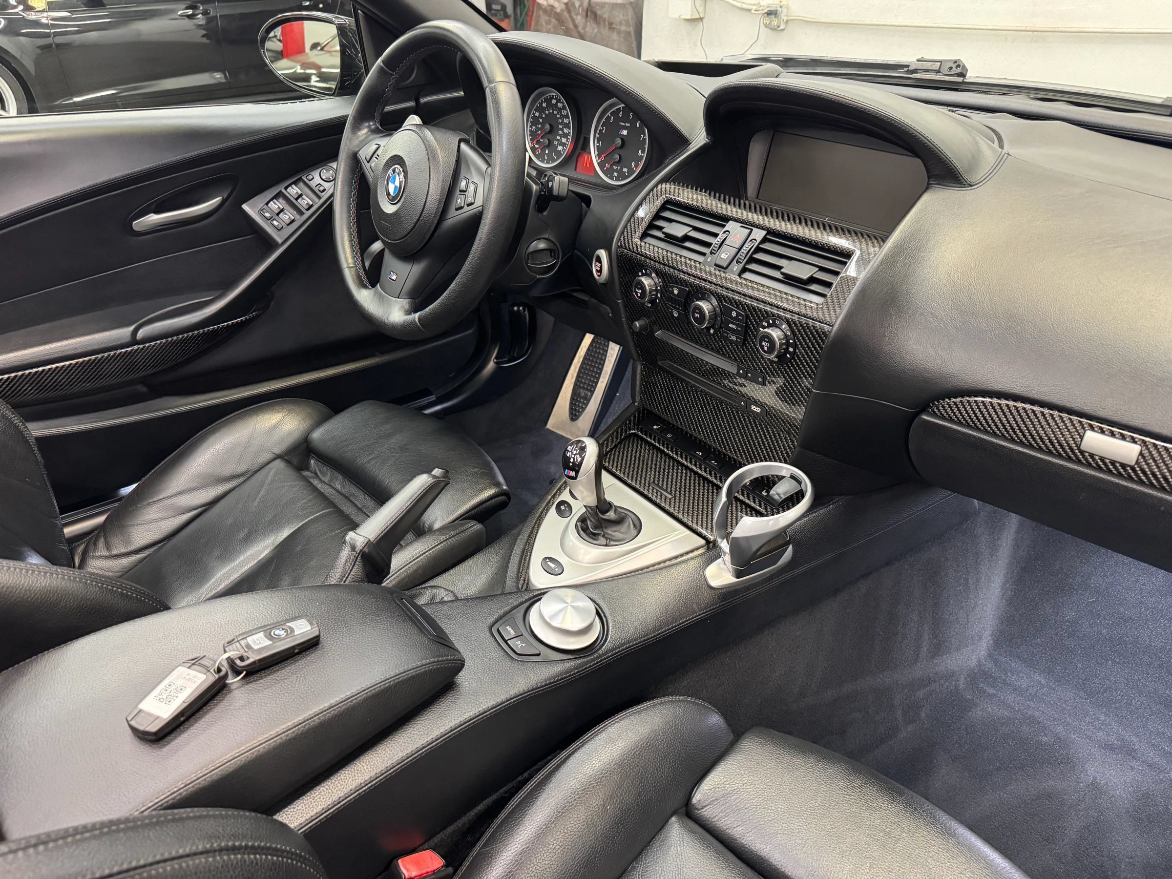 Used 2007 BMW M6 Convertible RWD image 19