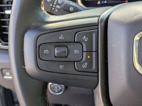 Used 2024 GMC Sierra 2500 AT4 w/ AT4 Premium Plus Package image 17