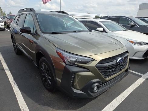 Used 2025 Subaru Outback Onyx Edition image 1
