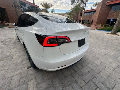 Used 2021 Tesla Model 3 Standard Range Plus image 6
