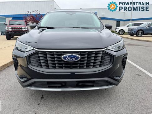 Certified 2023 Ford Escape Active w/ Tech Pack #1 AWD/4WD image 2