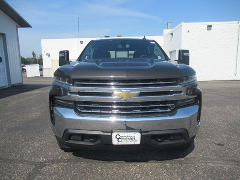 Used 2021 Chevrolet Silverado 1500 LT AWD/4WD image 2
