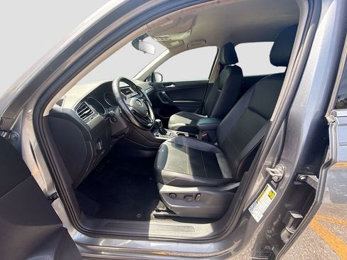 Used 2019 Volkswagen Tiguan SE AWD/4WD image 23
