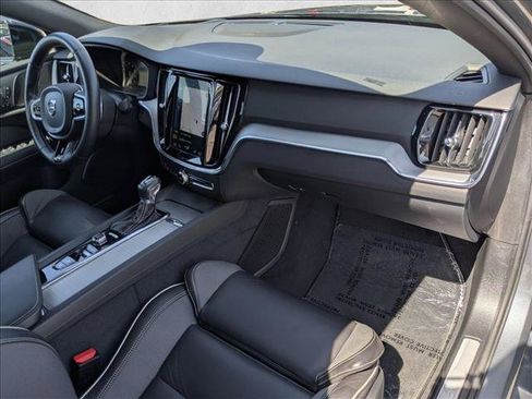 Used 2019 Volvo S60 T6 R-Design AWD/4WD image 23