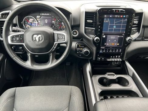 Used 2023 RAM 1500 Big Horn AWD/4WD image 3