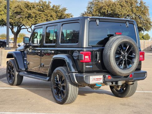 Used 2023 Jeep Wrangler Sahara w/ Cold Weather Group image 4