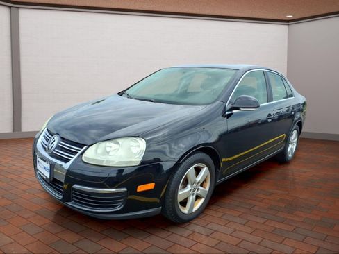 Used 2008 Volkswagen Jetta SE FWD image 4