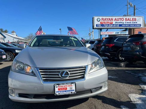 Used 2011 Lexus ES 350 image 3