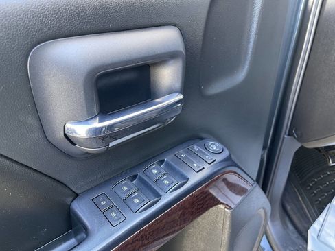 Used 2017 GMC Sierra 1500 SLE image 10