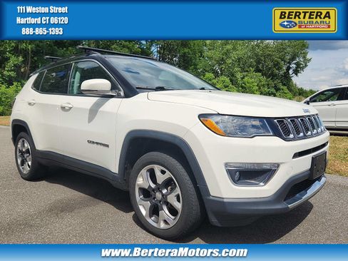 Used 2018 Jeep Compass Limited AWD/4WD image 1