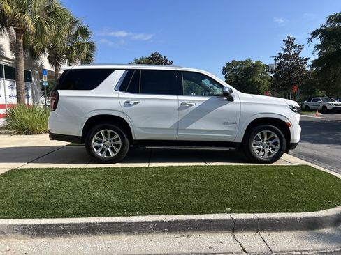 Used 2024 Chevrolet Tahoe Premier AWD/4WD image 3
