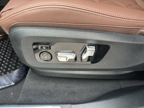 Used 2026 BMW X5 xDrive50e AWD/4WD image 14