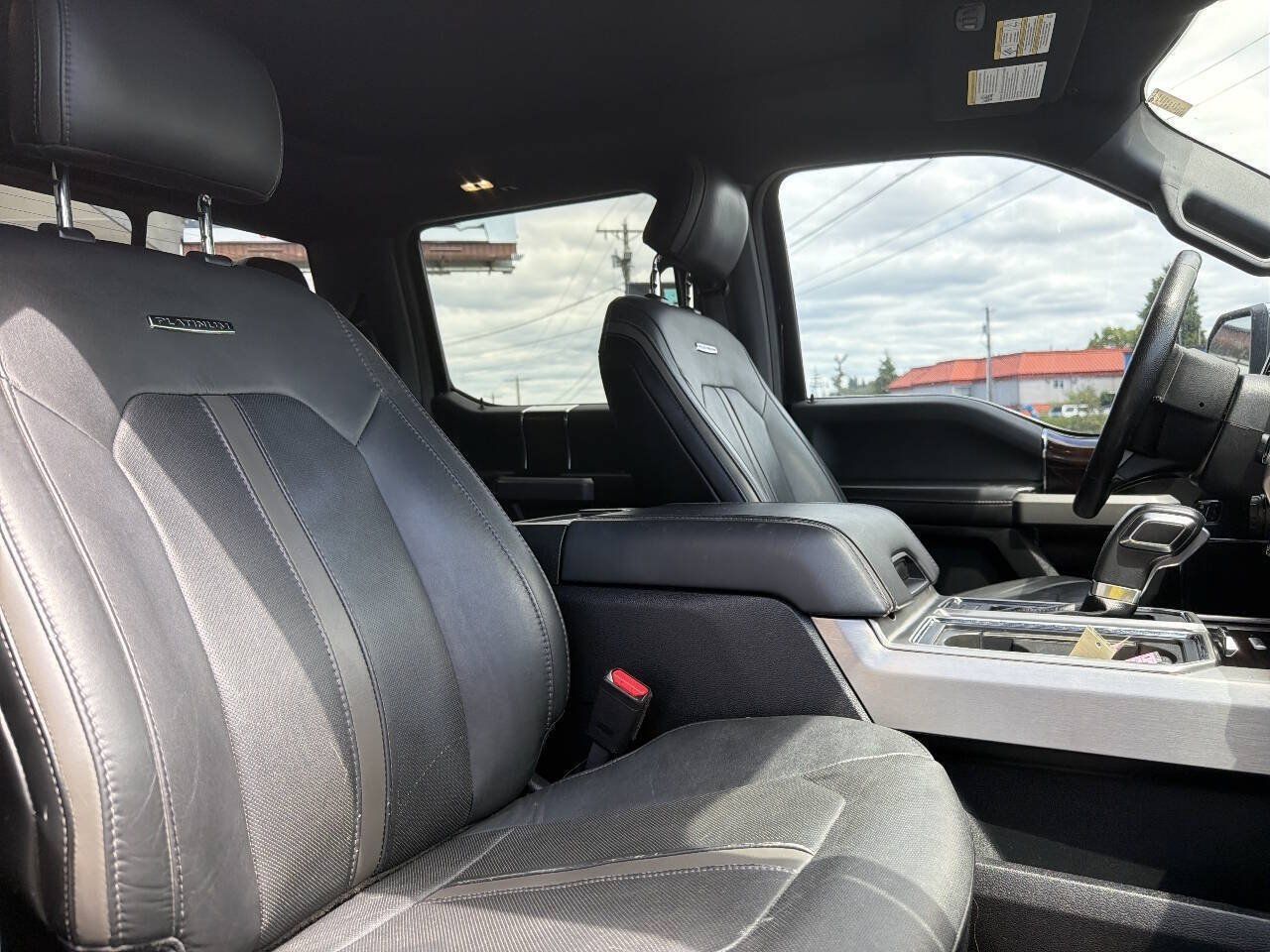Used 2016 Ford F150 Platinum w/ Equipment Group 701A Luxury AWD/4WD image 16