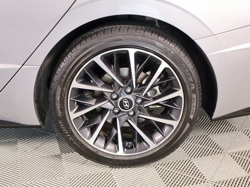 Used 2023 Hyundai Sonata Limited w/ Cargo Package image 18