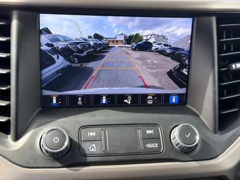 Used 2023 GMC Acadia Denali w/ Denali Ultimate Package FWD image 32
