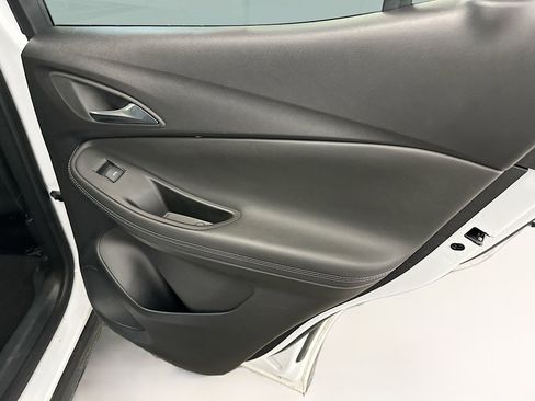 Used 2025 Buick Encore GX Preferred image 30