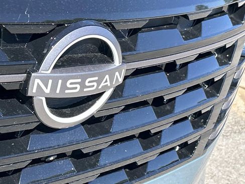 New 2026 Nissan Pathfinder Platinum w/ Lighting Package AWD/4WD image 11
