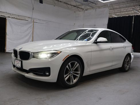 Used 2017 BMW 330i Gran Turismo xDrive AWD/4WD image 3