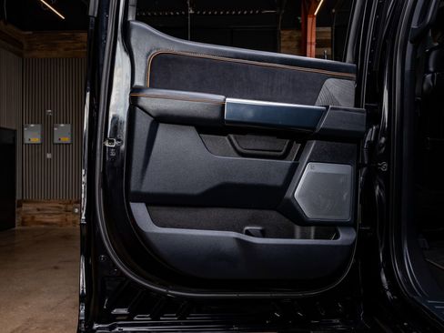 Used 2024 Ford F450 Platinum w/ FX4 Off-Road Package image 37