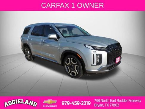 Used 2023 Hyundai Palisade SEL w/ Premium Package image 4