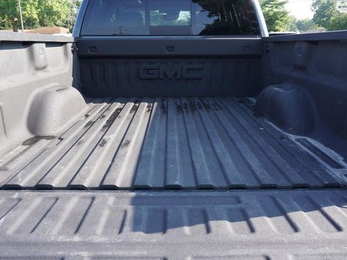Used 2018 GMC Sierra 1500 SLT AWD/4WD image 22