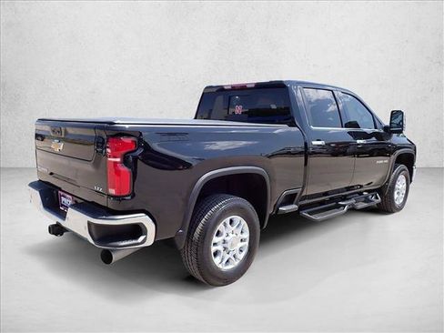 Used 2025 Chevrolet Silverado 3500 LTZ w/ LTZ Premium Package AWD/4WD image 4